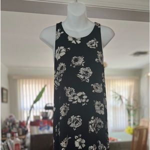 Abercrombie &Fitch beautiful dress size medium women brand new